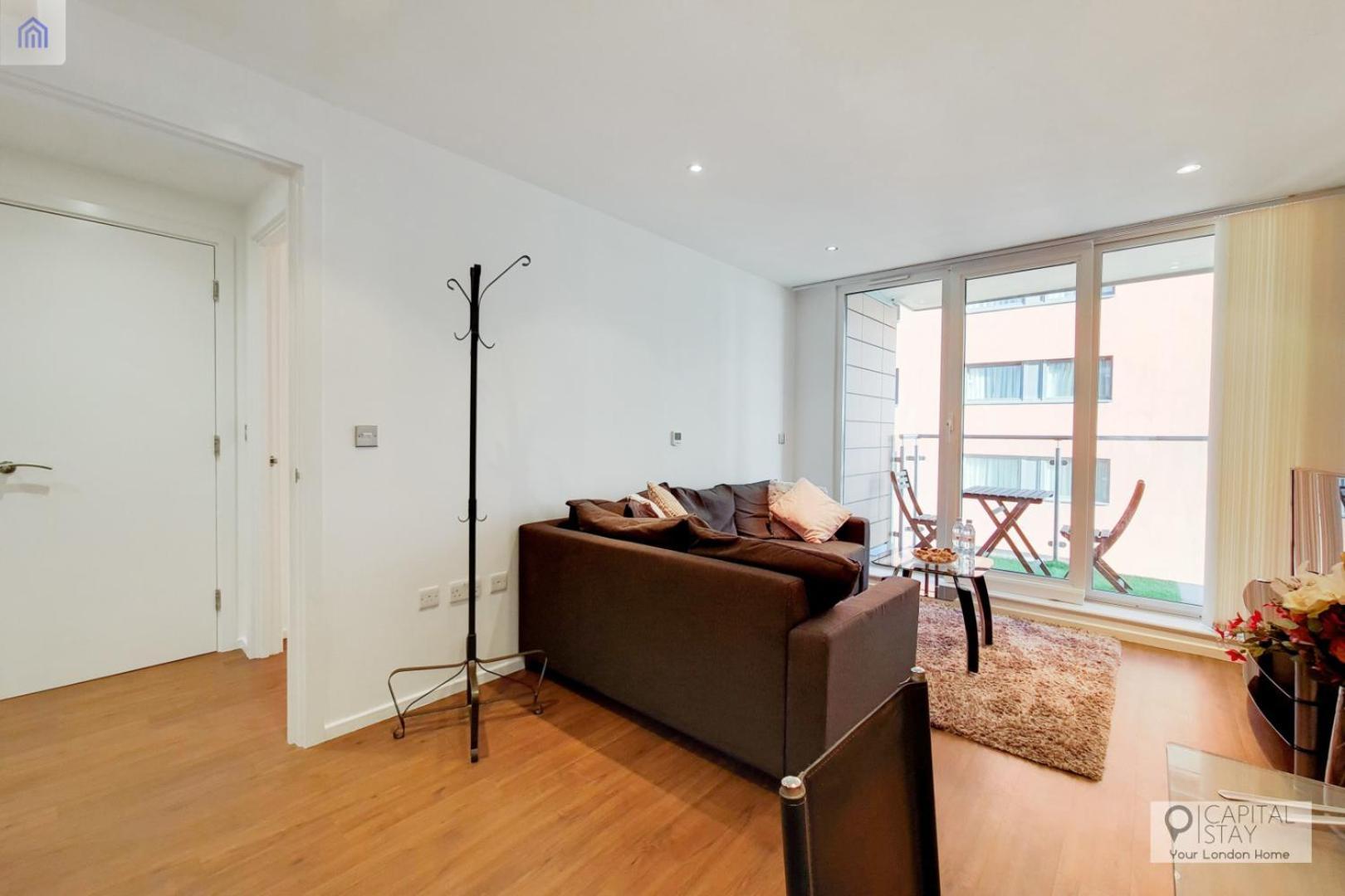London Excel Stays - One Bed Apartment Екстериор снимка